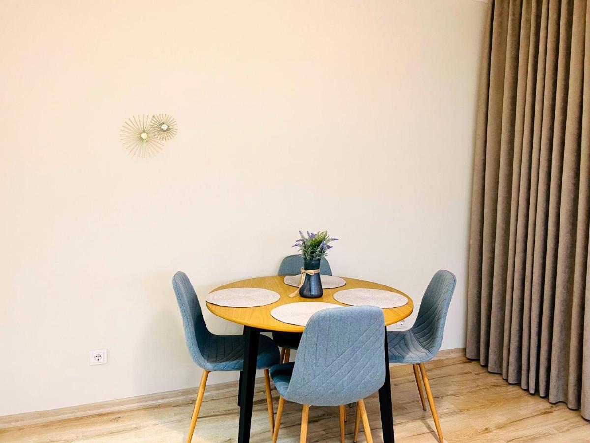 Cozy Apartment In Chişinǎu Buitenkant foto