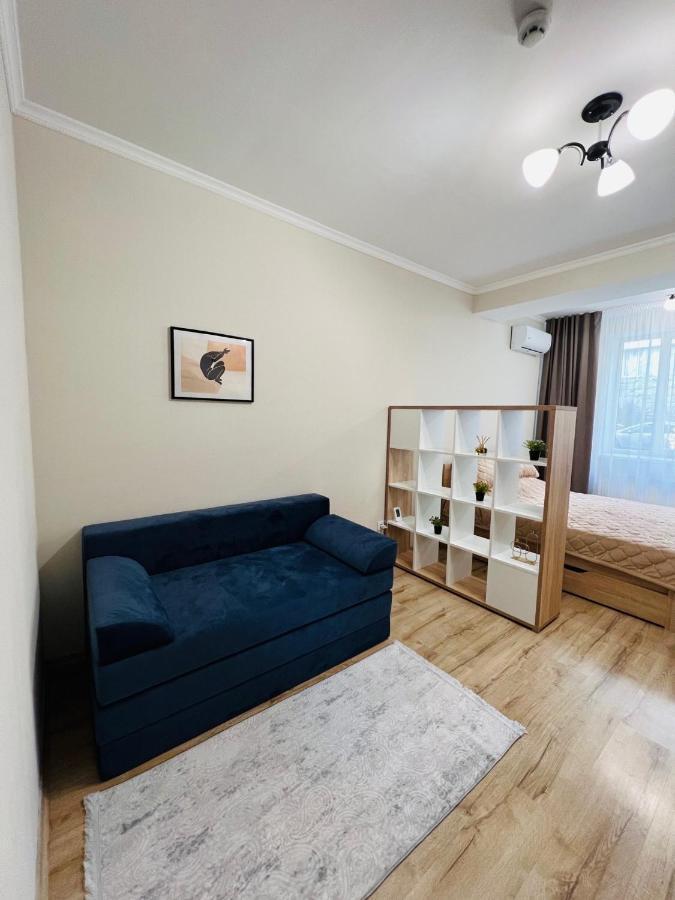 Cozy Apartment In Chişinǎu Buitenkant foto